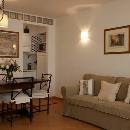 Apartment In Cisterna